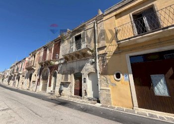 Edificio all\'aperto - Box Via Stretta
 
7, Buscemi - foto 4