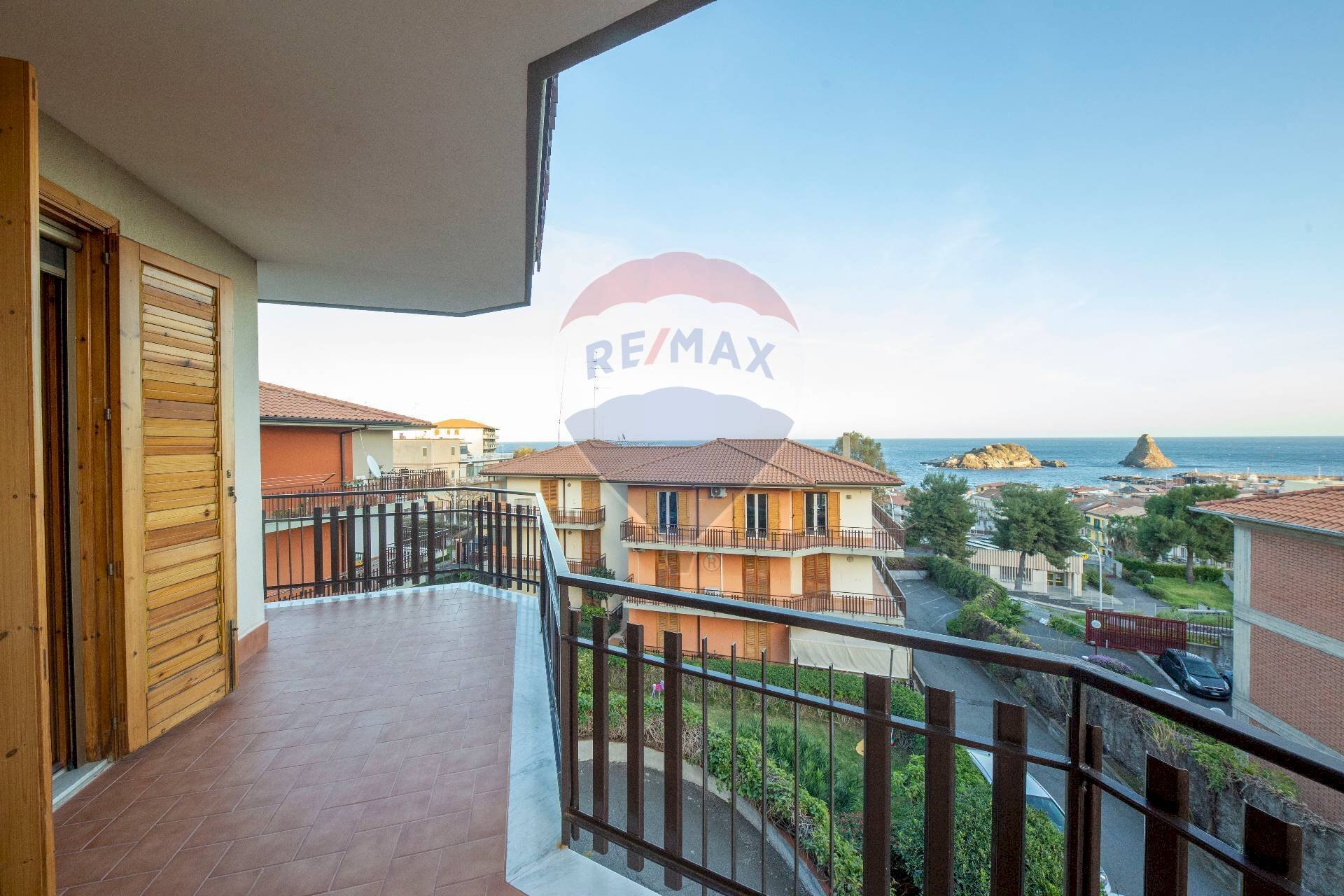 Balcone - Four-room apartment VIA DUSMET
 
7, Aci Castello - photo 2