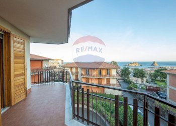Balcone - Four-room apartment VIA DUSMET
 
7, Aci Castello - photo 2