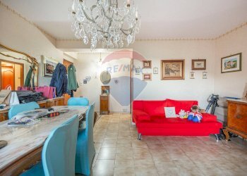 Sala da pranzo - Four-room apartment VIA DUSMET
 
7, Aci Castello - photo 8
