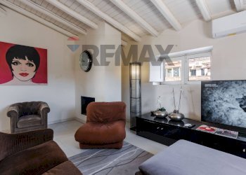 Soggiorno - Villa Via Siculo Orientale
 
55, Mascali - photo 16