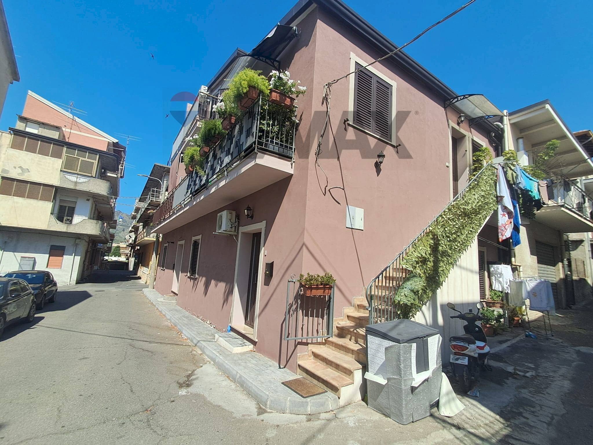 Edificio all\'aperto - Independent house Giuseppe Garibaldi
 
7, Gaggi - photo 1