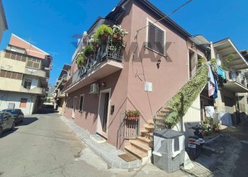 Edificio all\'aperto - Independent house Giuseppe Garibaldi
 
7, Gaggi - photo 1