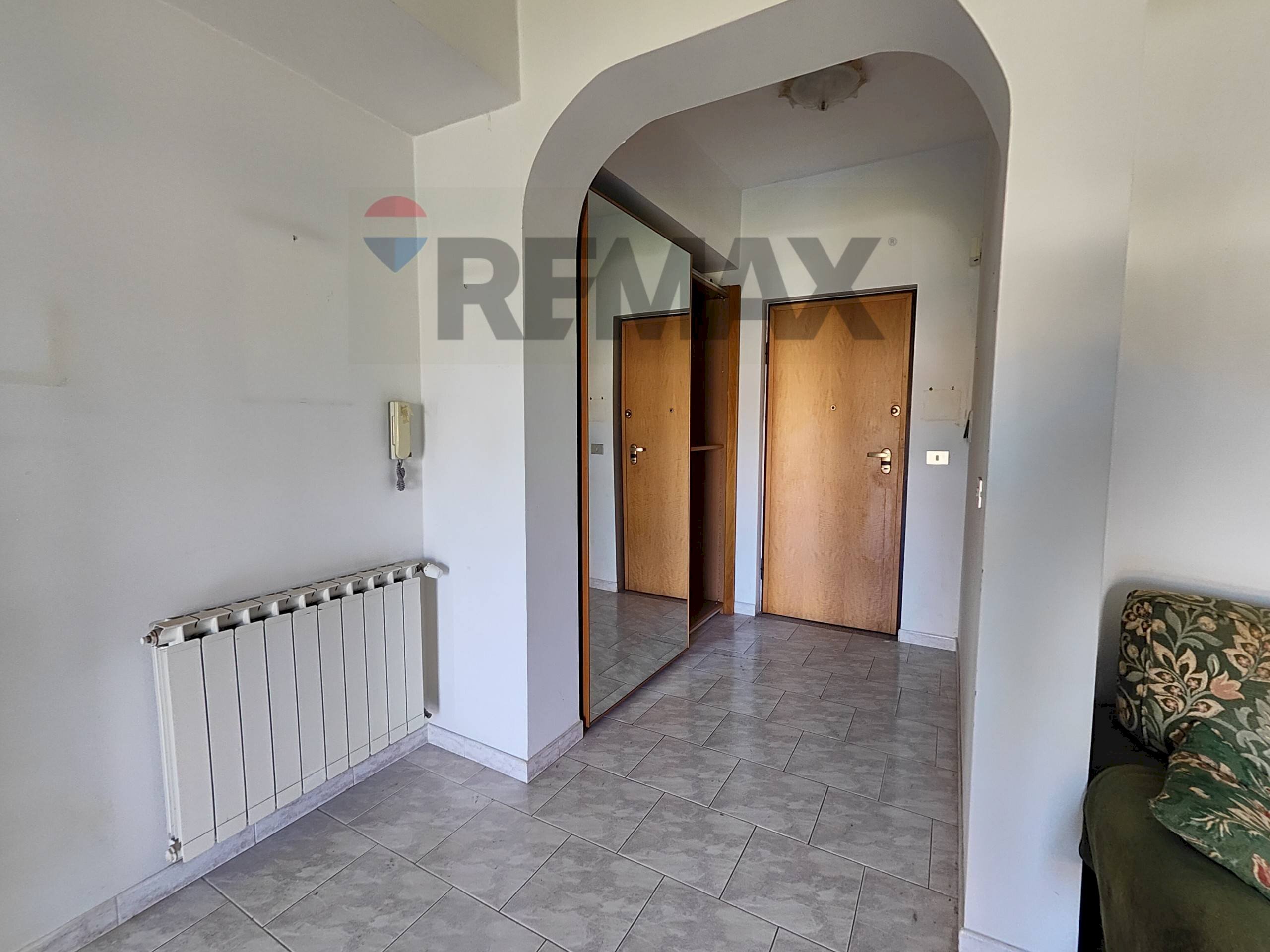 Hall / corridoio - Trilocale Via Giovanni Verga
 
6, Torregrotta - foto 3