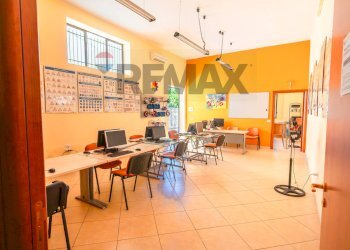 Ufficio - Locale Commerciale VIA P. DI PIEMONTE
181, Fiumefreddo di Sicilia - foto 3