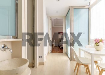 Bagno - Two-room apartment Viale Ruggero Di Lauria
81, Catania - photo 7