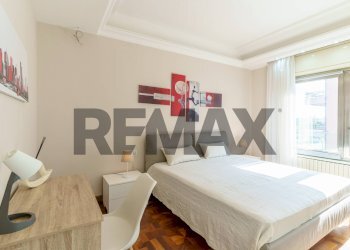 Camera / camera da letto - Two-room apartment Viale Ruggero Di Lauria
81, Catania - photo 19