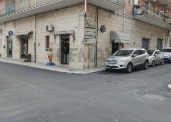 Edificio all\'aperto - Commercial Premises via Campanile
101, Manfredonia - photo 6