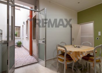 Sala da pranzo - Apartment via ludovico ariosto
 
89, Floridia - photo 1