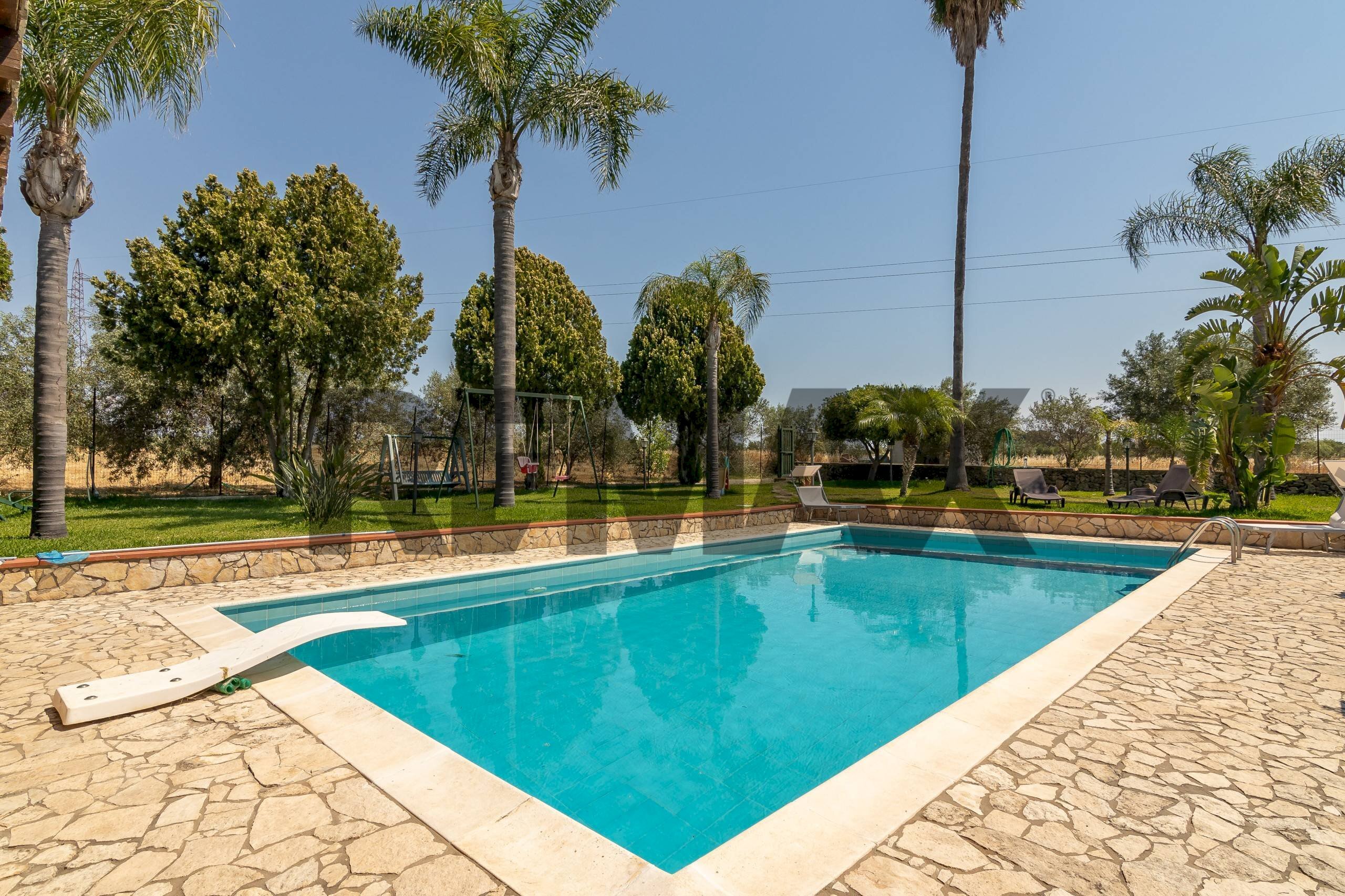 Piscina - Villa VIA MONTALE
 
1, Melilli - foto 1