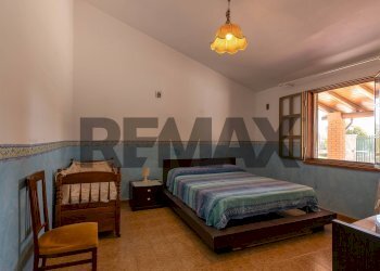 Camera / camera da letto - Villa VIA MONTALE
 
1, Melilli - foto 9
