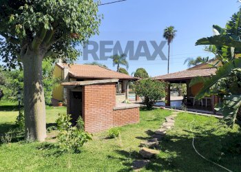 Casa all\'aperto - Villa via montale
 
1, Melilli - foto 8