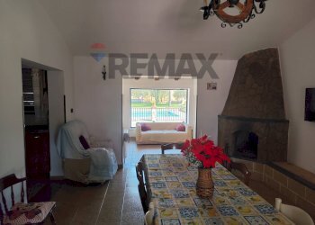 Sala da pranzo - Villa via montale
 
1, Melilli - foto 24