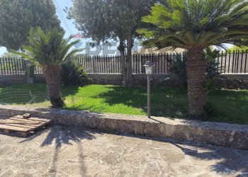 Giardino - Villa via montale
 
1, Melilli - foto 28