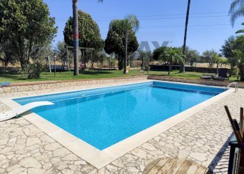 Piscina - Villa via montale
 
1, Melilli - foto 29