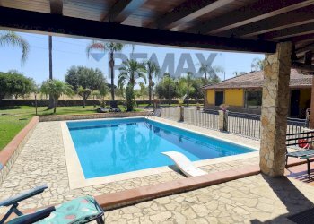 Piscina - Villa via montale
 
1, Melilli - foto 35