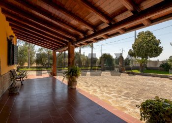Terrazza - Villa via montale
 
1, Melilli - photo 8