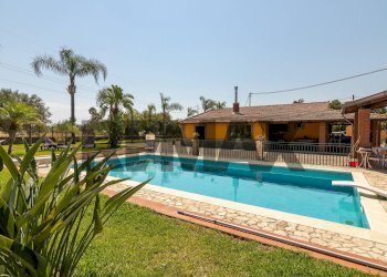 Piscina - Villa via montale
 
1, Melilli - photo 36