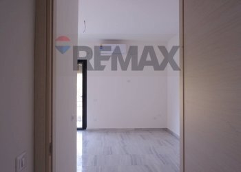 Stanza vuota - Three-room apartment Via R. Caravaglios
1/A, Caserta - photo 2