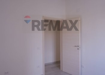 Stanza vuota - Three-room apartment Via R. Caravaglios
1/A, Caserta - photo 9