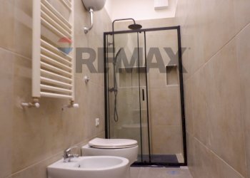 Bagno - Three-room apartment Via R. Caravaglios
1/A, Caserta - photo 13