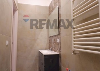 Bagno - Three-room apartment Via R. Caravaglios
1/A, Caserta - photo 14