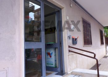 Balcone - Three-room apartment Via R. Caravaglios
1/A, Caserta - photo 20