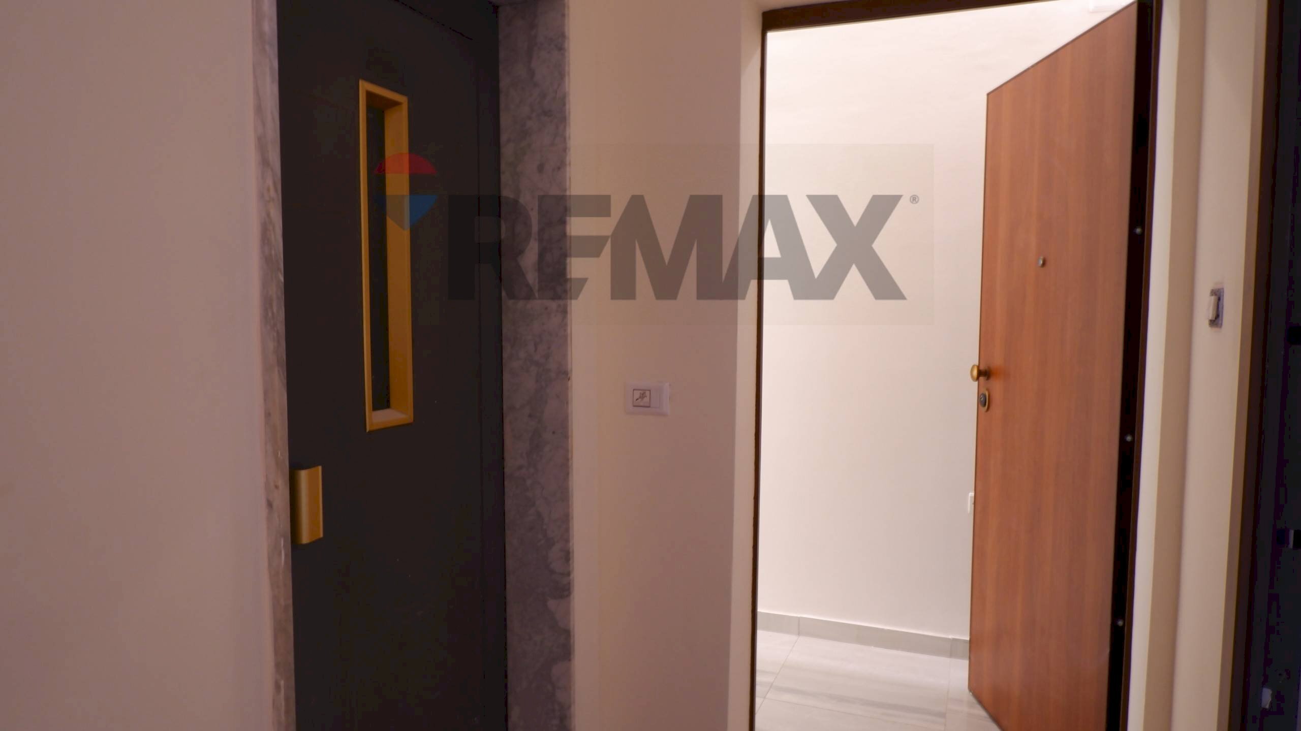 Hall / corridoio - Three-room apartment Via R. Caravaglios
1/A, Caserta - photo 2