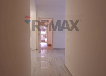 Hall / corridoio - Three-room apartment Via R. Caravaglios
1/A, Caserta - photo 3