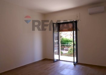 Stanza vuota - Three-room apartment Via R. Caravaglios
1/A, Caserta - photo 11