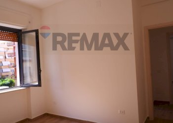 Stanza vuota - Three-room apartment Via R. Caravaglios
1/A, Caserta - photo 15