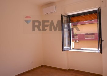 Stanza vuota - Three-room apartment Via R. Caravaglios
1/A, Caserta - photo 16