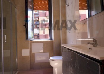 Bagno - Three-room apartment Via R. Caravaglios
1/A, Caserta - photo 17