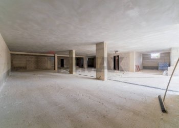 Parcheggio - Four-room apartment via nazionale adriatica
 
89, Roseto degli Abruzzi - photo 8