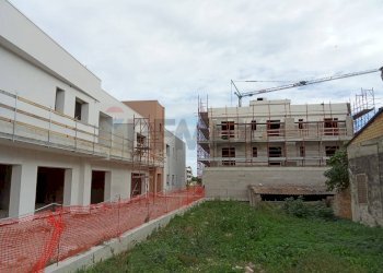 Edificio all\'aperto - Three-room apartment Via Nazionale Adriatica
 
89, Roseto degli Abruzzi - photo 7