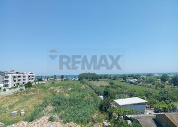 Edificio all\'aperto - Three-room apartment Via Nazionale Adriatica
 
89, Roseto degli Abruzzi - photo 8