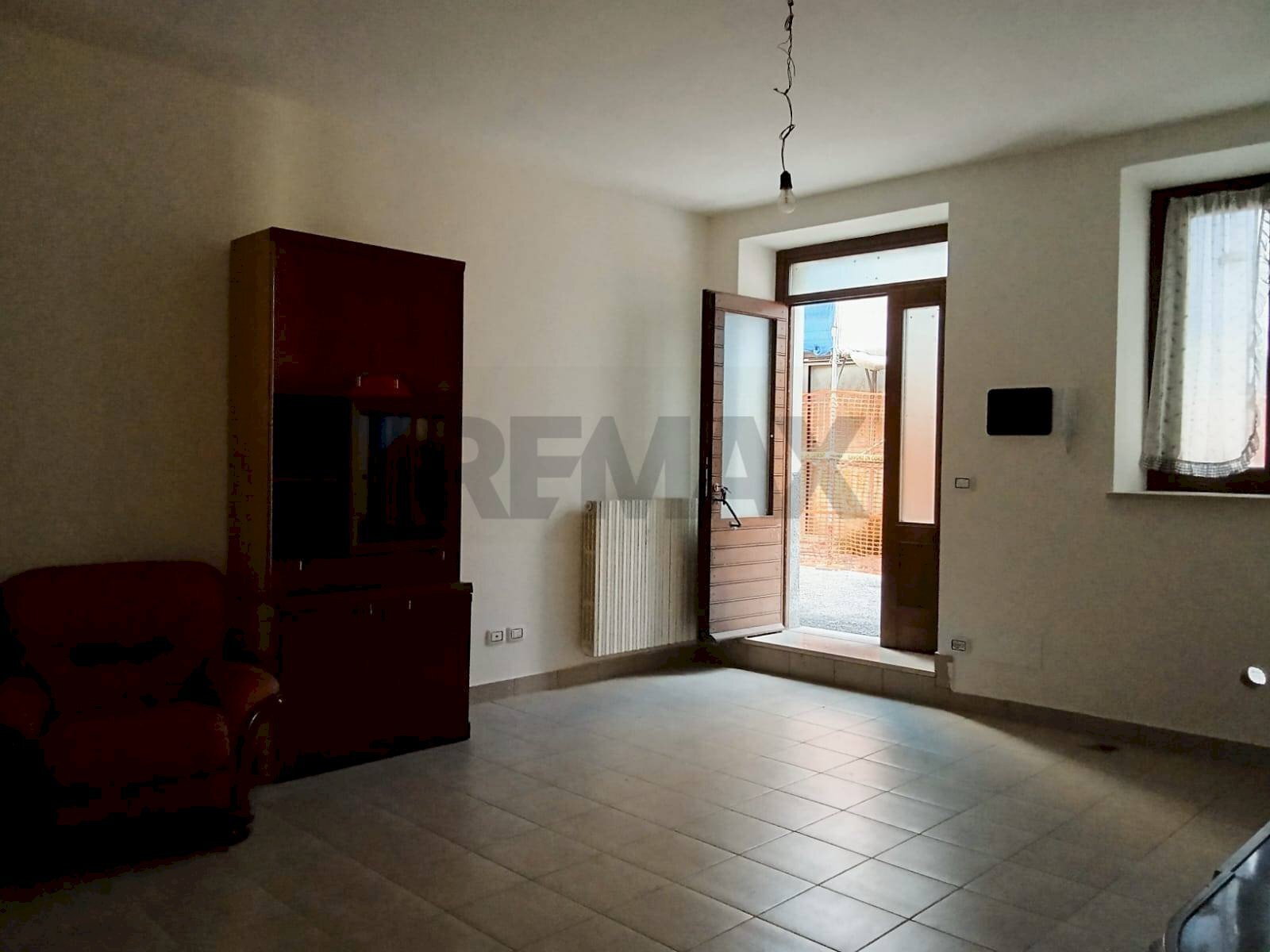 Stanza vuota - Casa semi indipendente Via Baglietto
 
15, Castelvecchio Subequo - foto 2