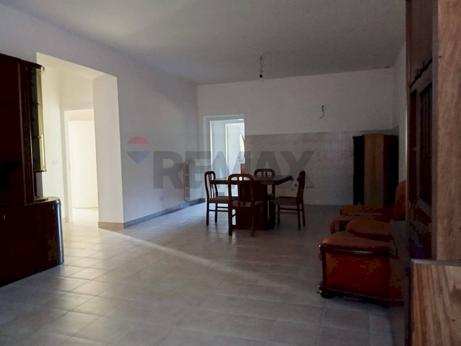 Sala da pranzo - Casa semi indipendente Via Baglietto
 
15, Castelvecchio Subequo - foto 3