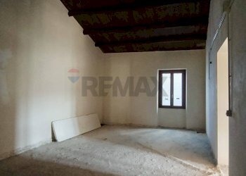 Stanza vuota - Casa semi indipendente Via Baglietto
 
15, Castelvecchio Subequo - foto 17