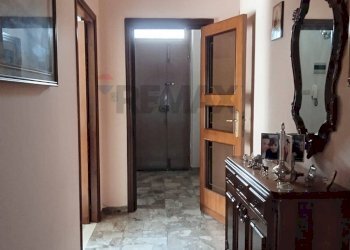Hall / corridoio - Apartment Via Enrico De Nicola
 
12, Roseto degli Abruzzi - photo 2