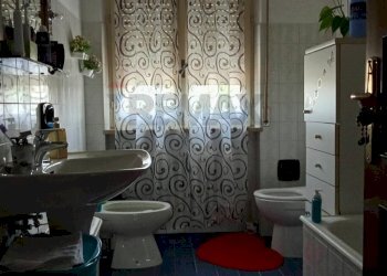 Bagno - Apartment Via Enrico De Nicola
 
12, Roseto degli Abruzzi - photo 11