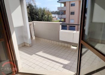 Foto 12 - Three-room apartment Strada Capograssa, Latina - photo 10