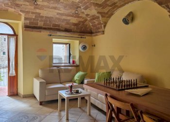 Sala da pranzo - Semi-detached house viale dello sport
 
1, Carpineto della Nora - photo 12