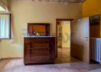 Hall / corridoio - Semi-detached house viale dello sport
 
1, Carpineto della Nora - photo 25
