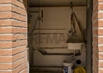 Bagno - Semi-detached house viale dello sport
 
1, Carpineto della Nora - photo 34
