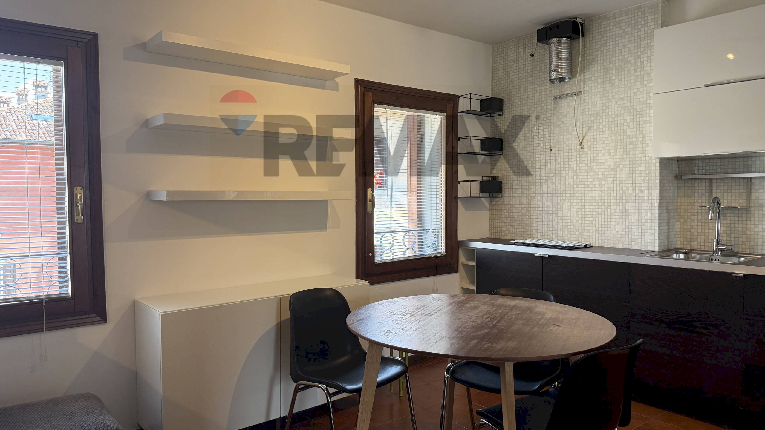 Sala da pranzo - Two-room apartment via Mezzaterra
 
74, Belluno - photo 1