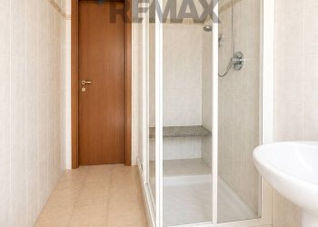 Bagno - Bilocale Piazza san Giuseppe
 
2, Galliate - foto 8