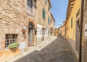 Edificio all\'aperto - Trilocale Cavour
 
23, Magliano in Toscana - foto 3