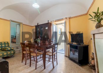 Sala da pranzo - Trilocale Via Montebello
 
32, Ischia di Castro - foto 12