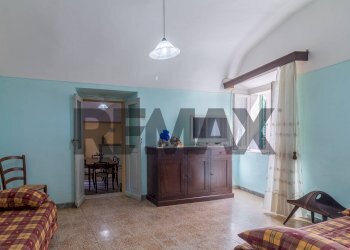 Soggiorno - Trilocale Via Montebello
 
32, Ischia di Castro - foto 21